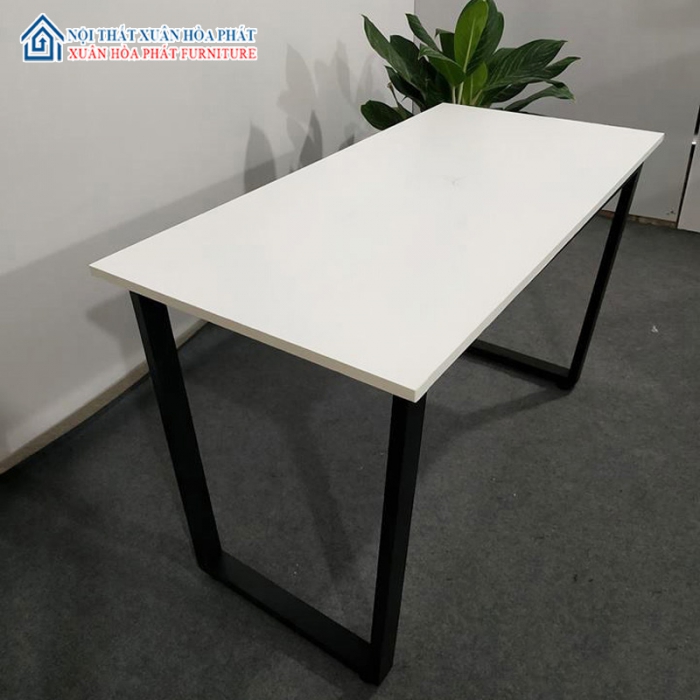 Bàn Làm Việc U-Desk Màu Trắng Chân Đen UG26